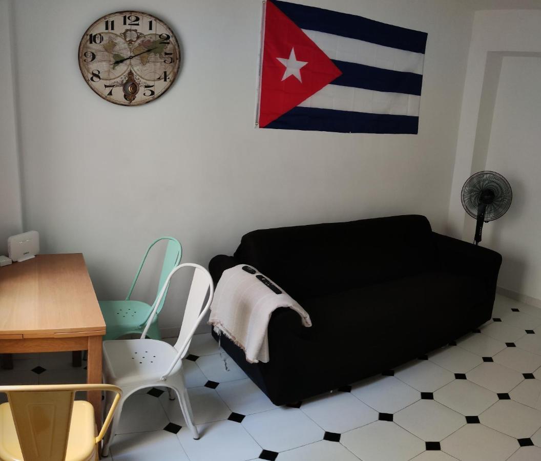 El Rinconcito Cubano En El Centro Apartman Almería Kültér fotó