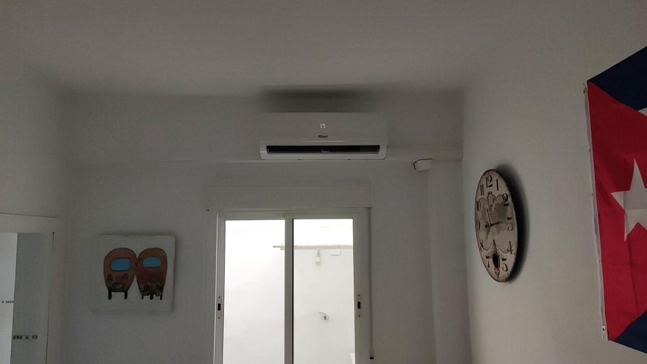 El Rinconcito Cubano En El Centro Apartman Almería Kültér fotó